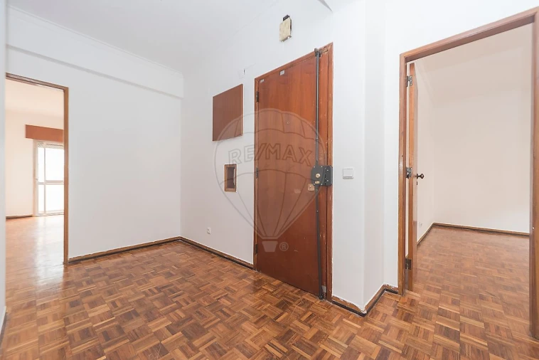 Apartamento T3 para Venda em Corroios Foto 22