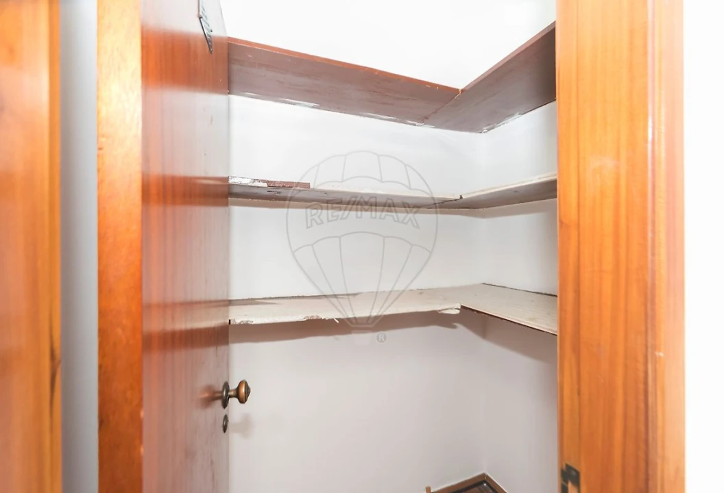 Apartamento T3 para Venda em Corroios Foto 2