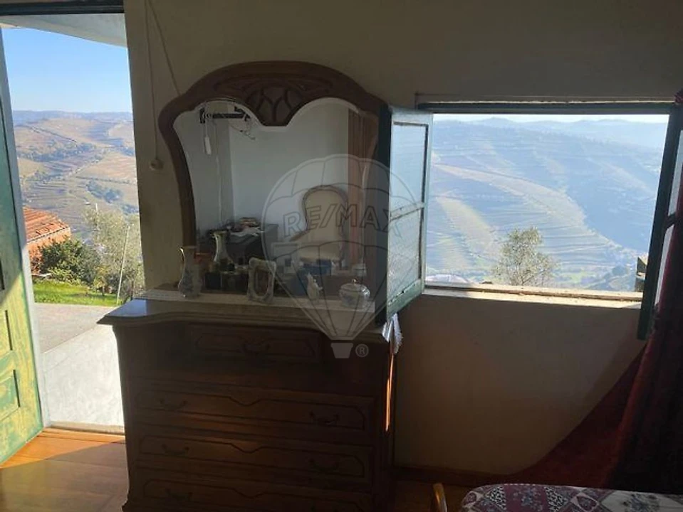 Moradia T4 para Venda em Loureiro Foto 24