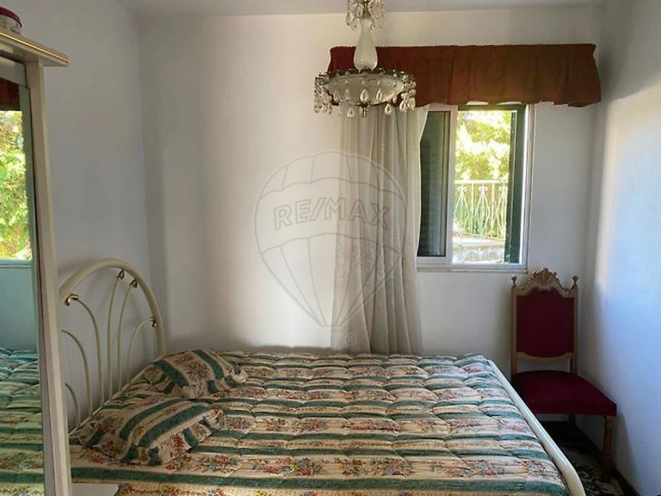 Moradia T4 para Venda em Loureiro Foto 15