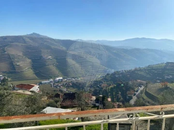 Moradia T4 para Venda em Loureiro