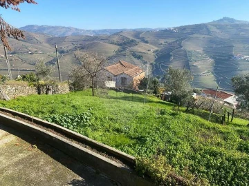 Moradia T4 para Venda em Loureiro