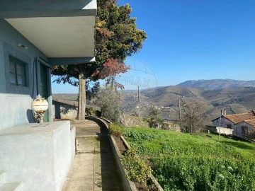 Moradia T4 para Venda em Loureiro