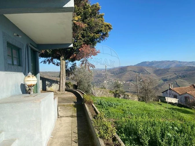 Moradia T4 para Venda em Loureiro Foto 8