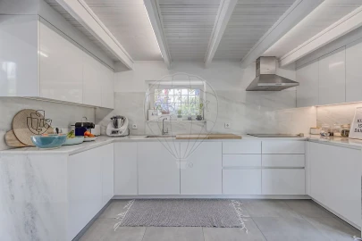 Moradia T5 para Venda em Milheiros