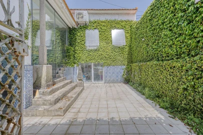 Moradia T5 para Venda em Milheiros