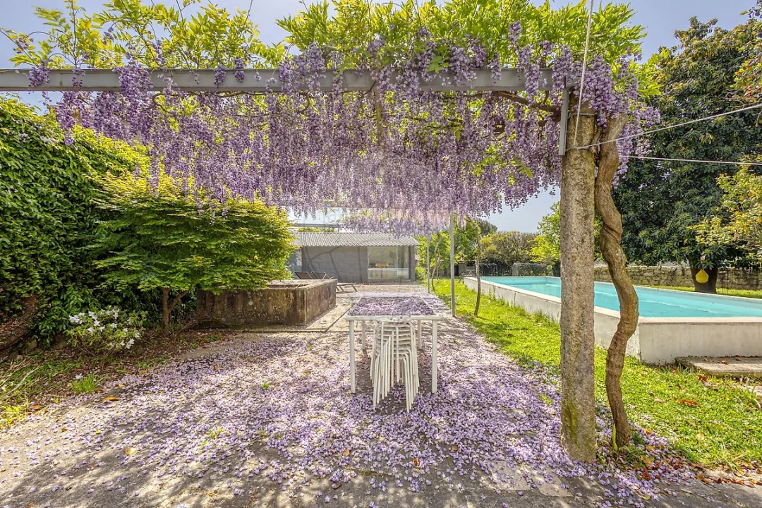 Moradia T5 para Venda em Milheiros Foto 38