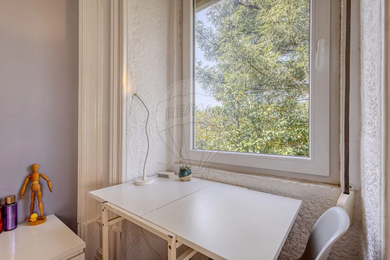 Moradia T5 para Venda em Milheiros Foto 15