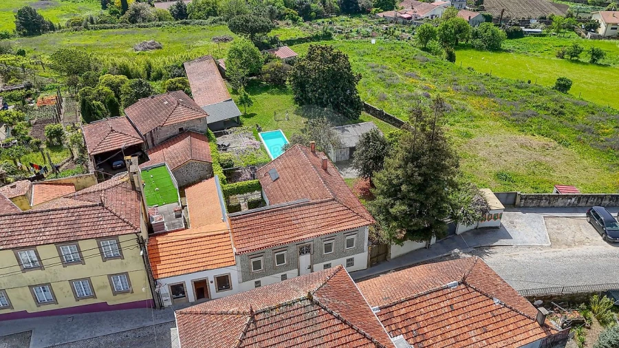 Moradia T5 para Venda em Milheiros Foto 4