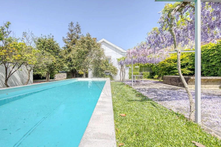 Moradia T5 para Venda em Milheiros Foto 41