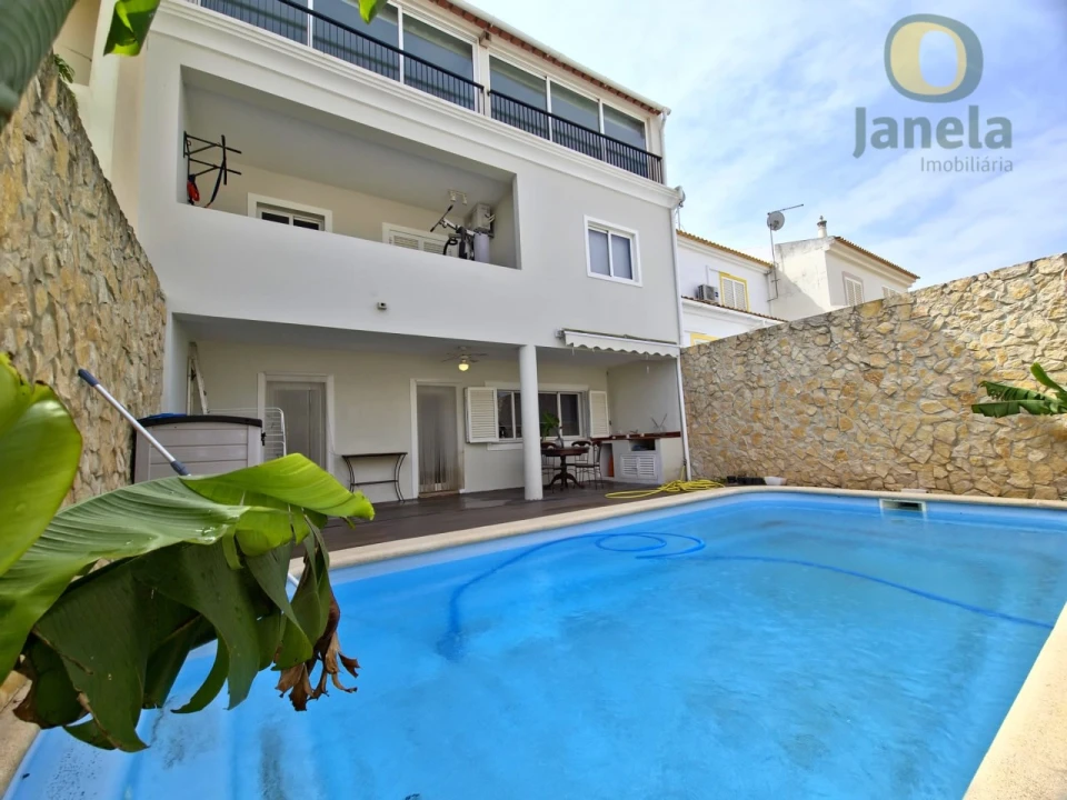 Moradia T7 para Venda em Montenegro Foto 1