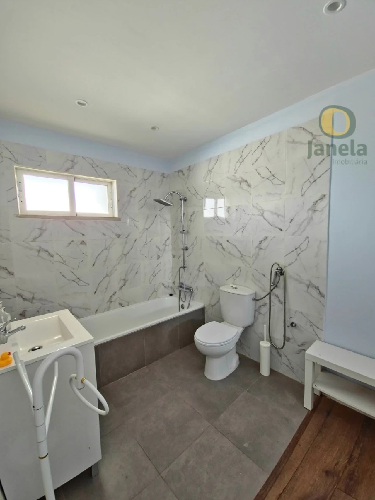 Moradia T7 para Venda em Montenegro Foto 21