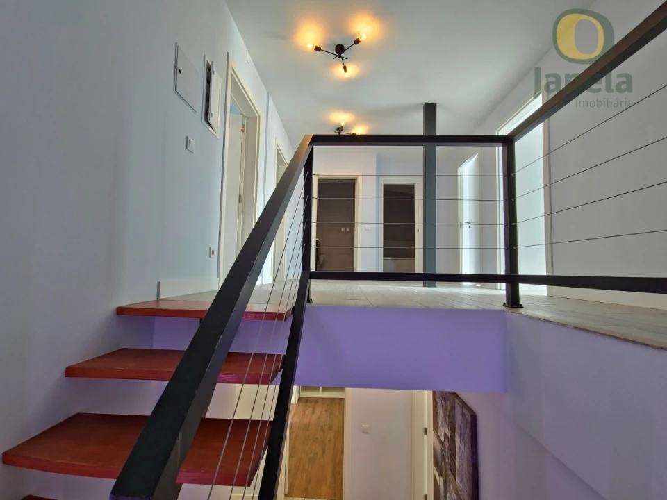 Moradia T7 para Venda em Montenegro Foto 26