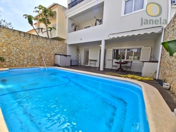 Moradia T7 para Venda em Montenegro