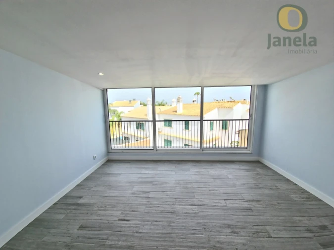 Moradia T7 para Venda em Montenegro Foto 37