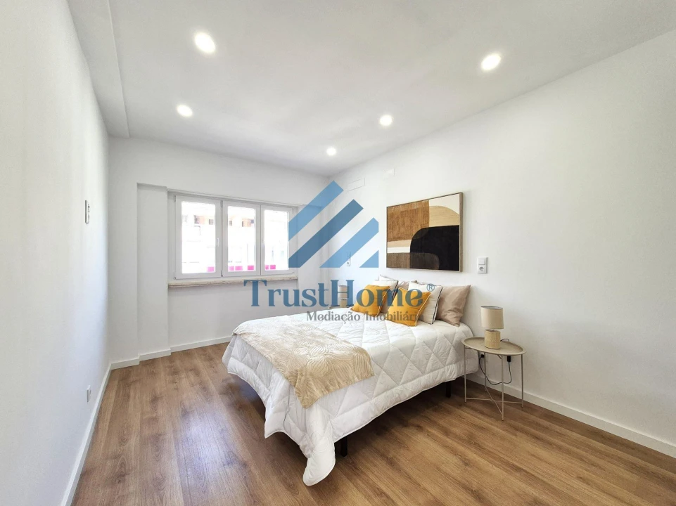 Apartamento T3 para Venda em Benfica Foto 11