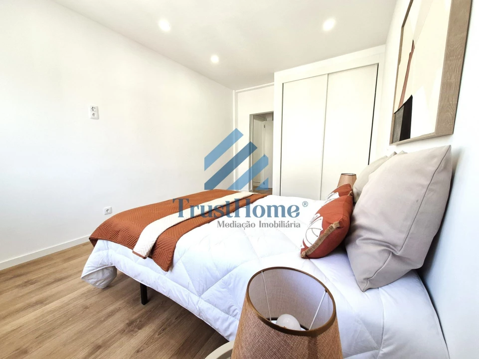 Apartamento T3 para Venda em Benfica Foto 22