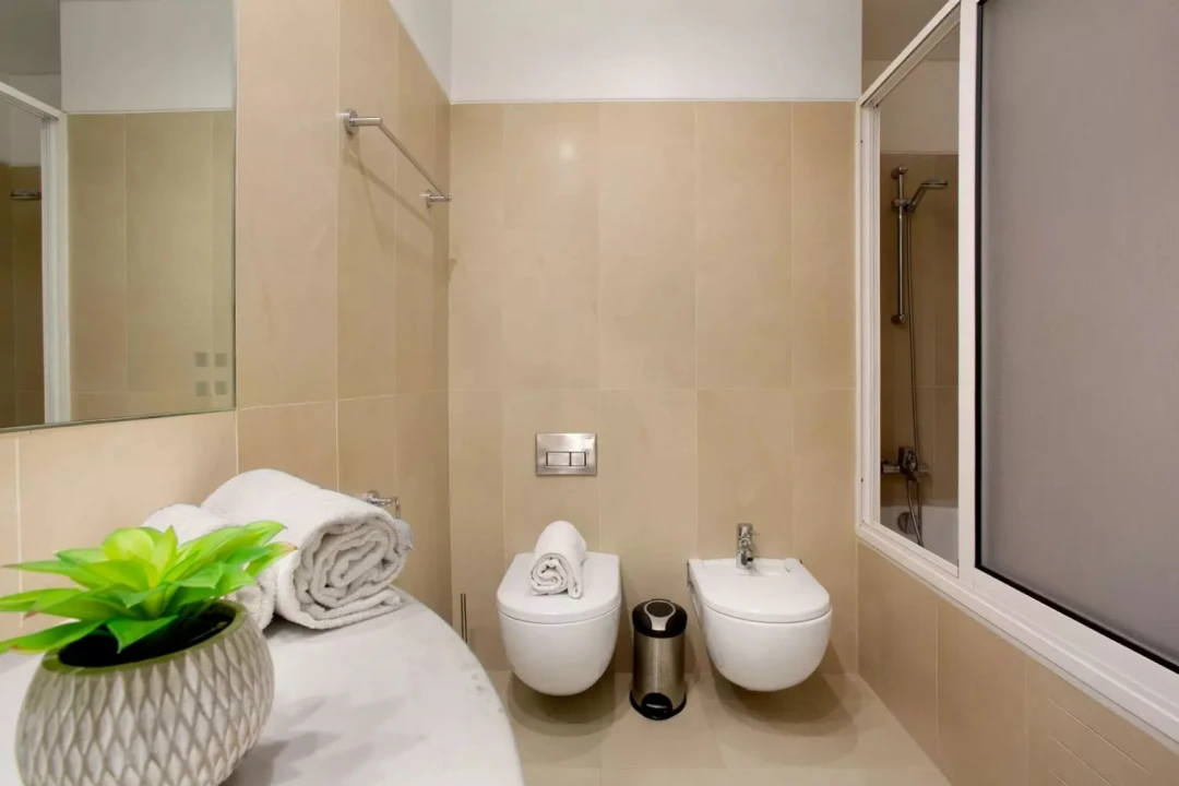 Apartamento T1 para Arrendamento férias em Funchal (Se) Foto 17