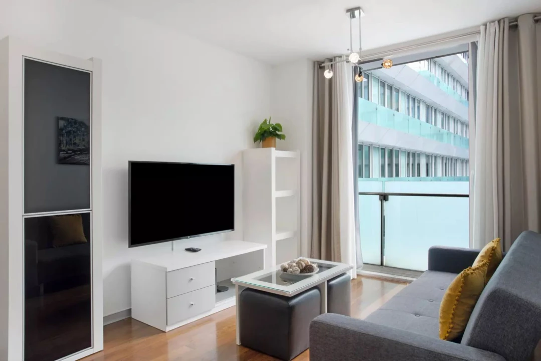 Apartamento T1 para Arrendamento férias em Funchal (Se) Foto 2