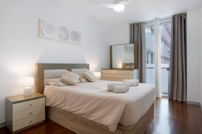 Apartamento T1 para Arrendamento férias em Funchal (Se)