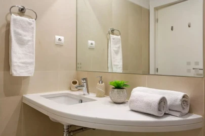 Apartamento T1 para Arrendamento férias em Funchal (Se)