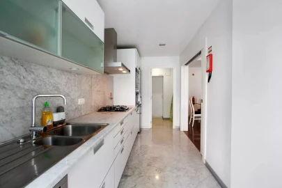 Apartamento T1 para Arrendamento férias em Funchal (Se)