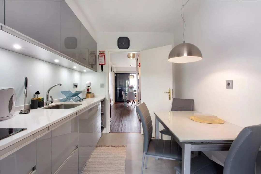 Apartamento T2 para Arrendamento férias em São Martinho Foto 10