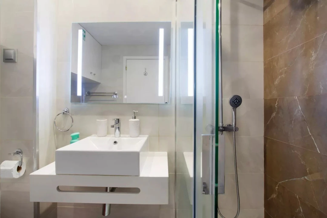 Apartamento T2 para Arrendamento férias em São Martinho Foto 16