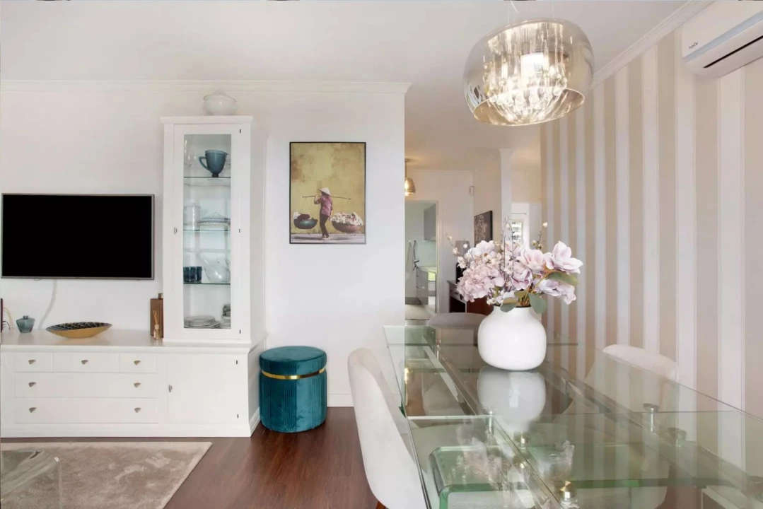 Apartamento T2 para Arrendamento férias em São Martinho Foto 6