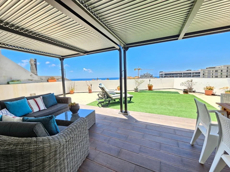 Apartamento T2 para Arrendamento férias em Funchal (Santa Luzia) Foto 4