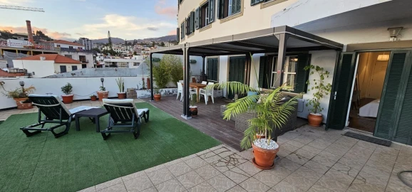Apartamento T2 para Arrendamento férias em Funchal (Santa Luzia)