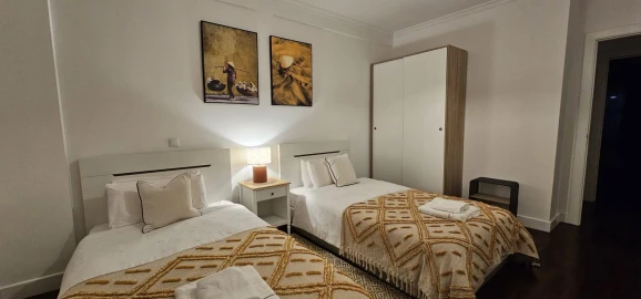 Apartamento T2 para Arrendamento férias em Funchal (Santa Luzia)