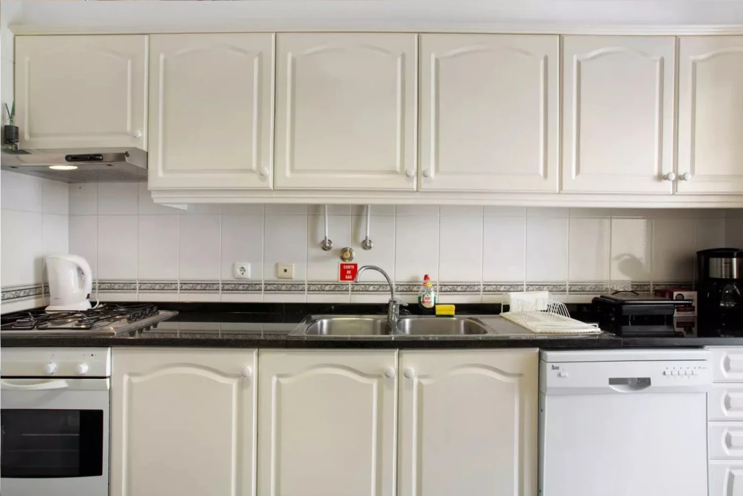 Apartamento T2 para Arrendamento férias em Funchal (Se) Foto 14