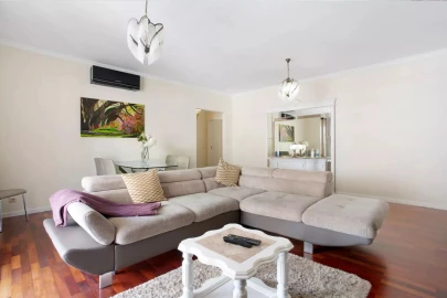 Apartamento T2 para Arrendamento férias em Funchal (Se)