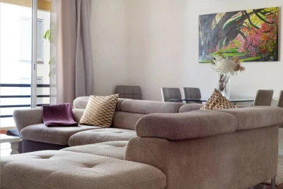 Apartamento T2 para Arrendamento férias em Funchal (Se)