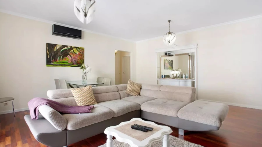 Apartamento T2 para Arrendamento férias em Funchal (Se)