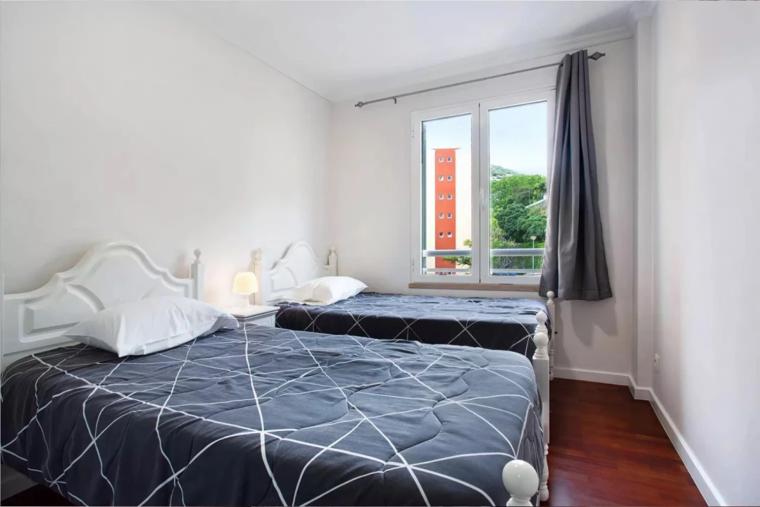 Apartamento T3 para Arrendamento férias em São Martinho Foto 17