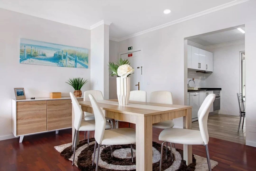 Apartamento T3 para Arrendamento férias em São Martinho Foto 5