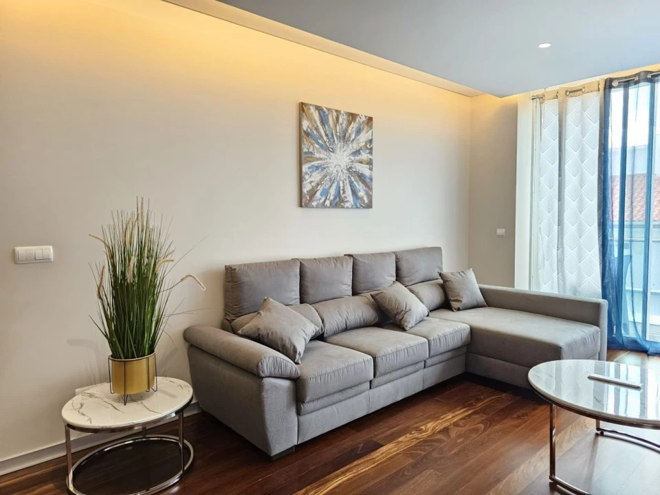 Apartamento T3 para Arrendamento férias em Funchal (Se) Foto 4