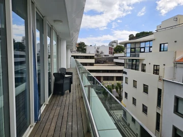 Apartamento T3 para Arrendamento férias em Funchal (Se)