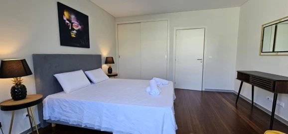 Apartamento T1 para Arrendamento férias em Funchal (Se)