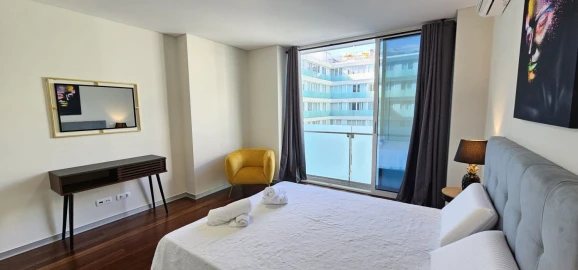 Apartamento T1 para Arrendamento férias em Funchal (Se)