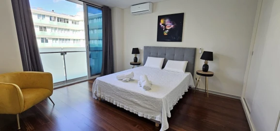 Apartamento T1 para Arrendamento férias em Funchal (Se)