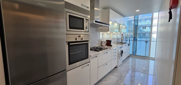 Apartamento T1 para Arrendamento férias em Funchal (Se)