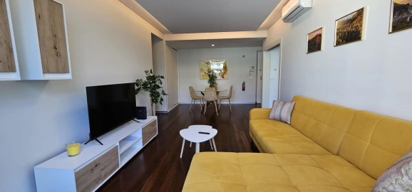 Apartamento T1 para Arrendamento férias em Funchal (Se)
