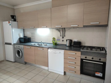 Apartamento T2 para Arrendamento férias em Armação de Pera