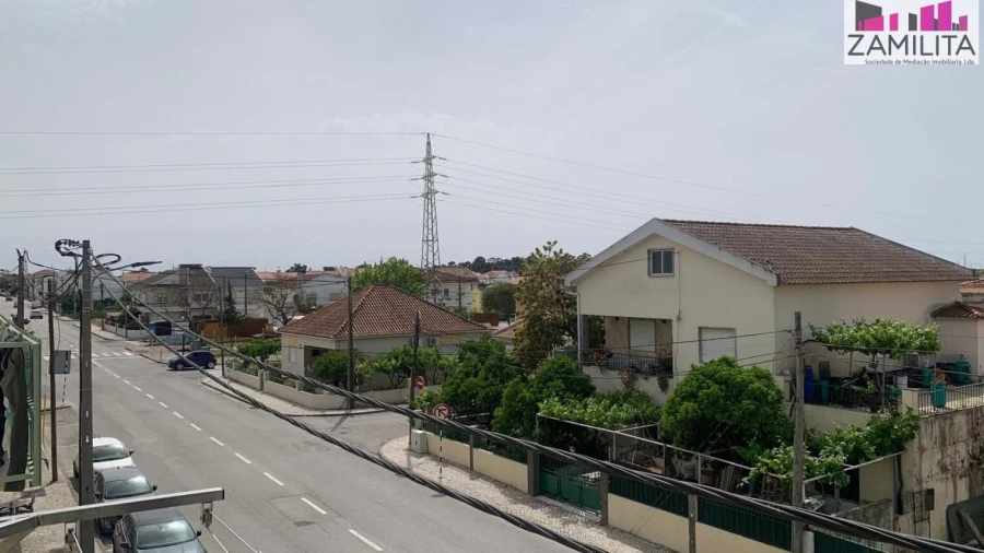 Apartamento T3 para Venda em Seixal, Arrentela e Aldeia de Paio Pires Foto 13