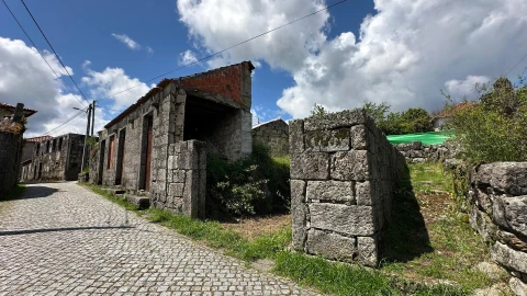 Moradia para Venda em Tondela e Nandufe