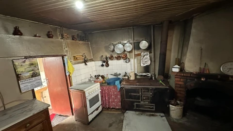 Moradia T3 para Venda em Caparrosa e Silvares