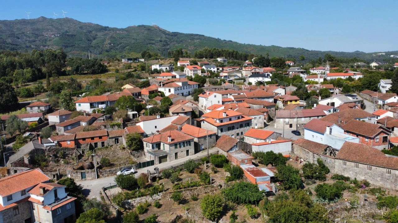 Moradia T3 para Venda em Caparrosa e Silvares Foto 7